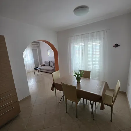 Olive Garden Pag Apartment Pag Town